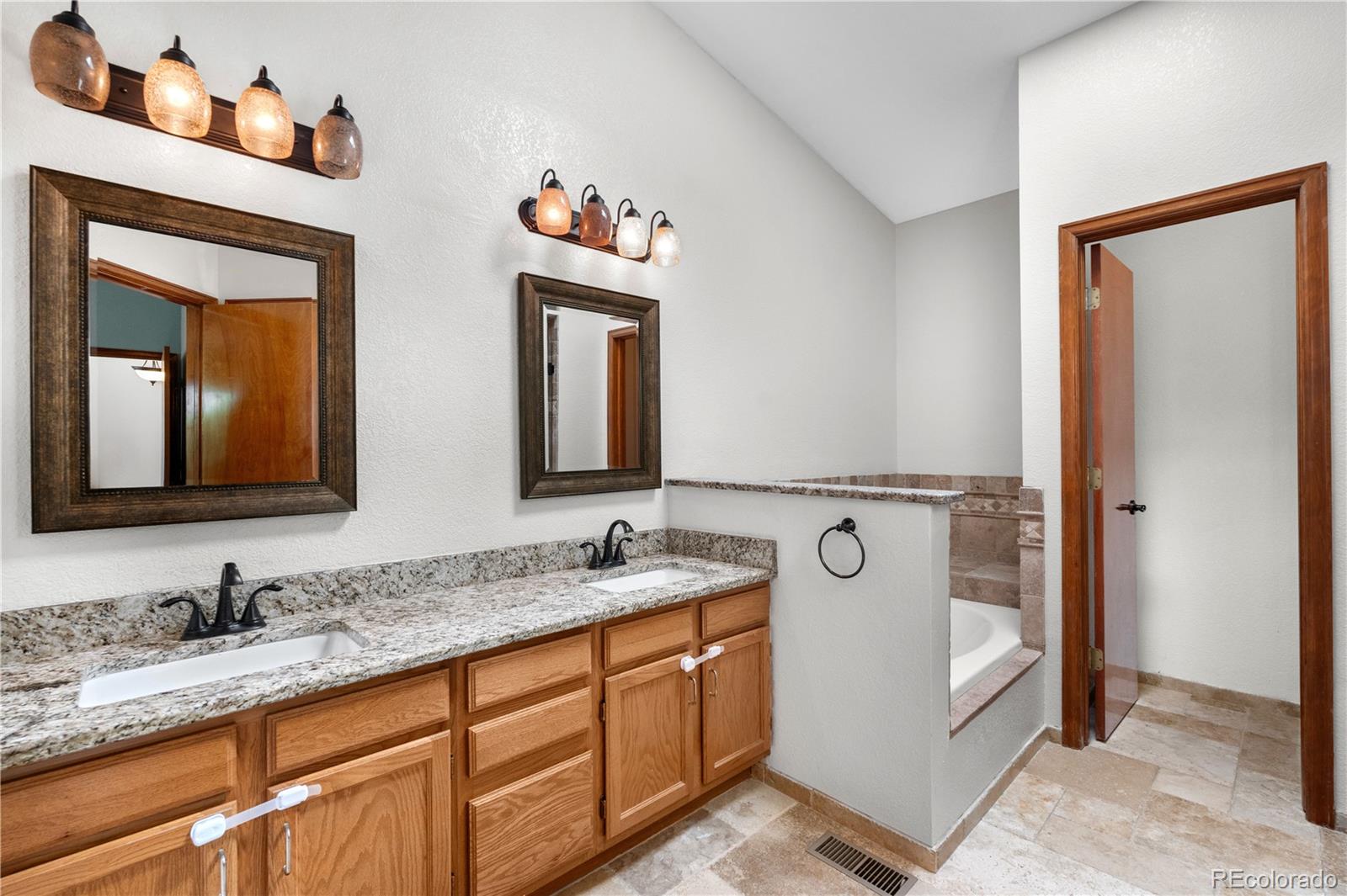 MLS Image #19 for 28  ward court,lakewood, Colorado