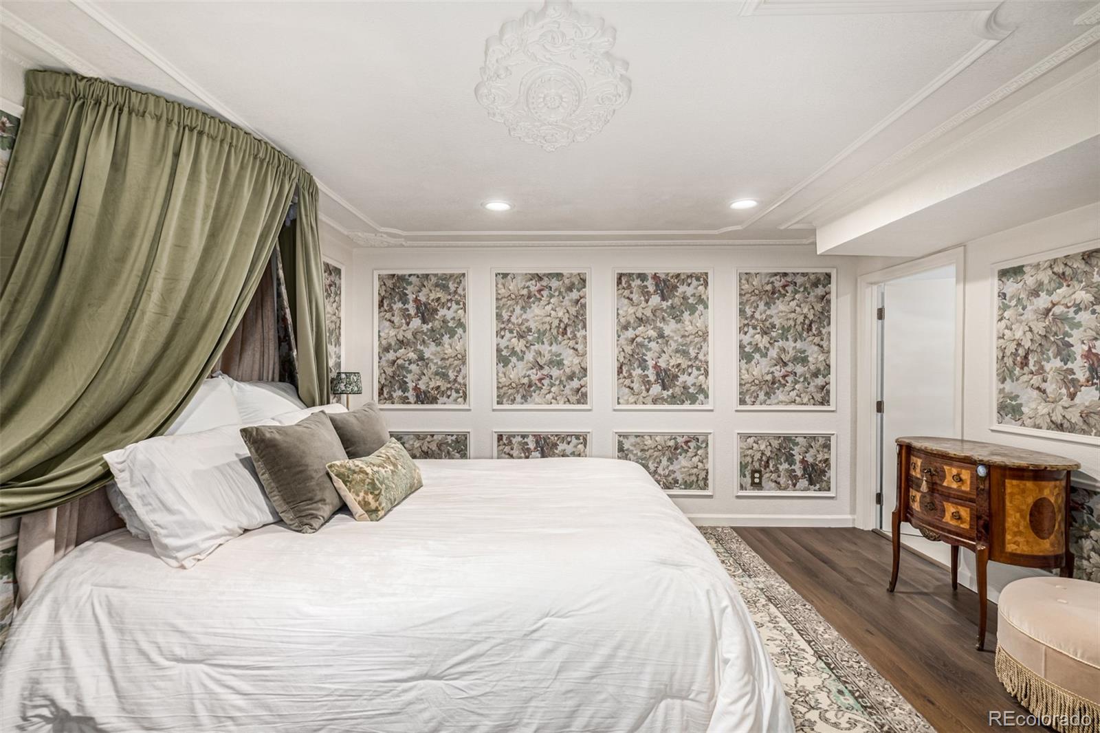 MLS Image #13 for 3760 s huron street,englewood, Colorado