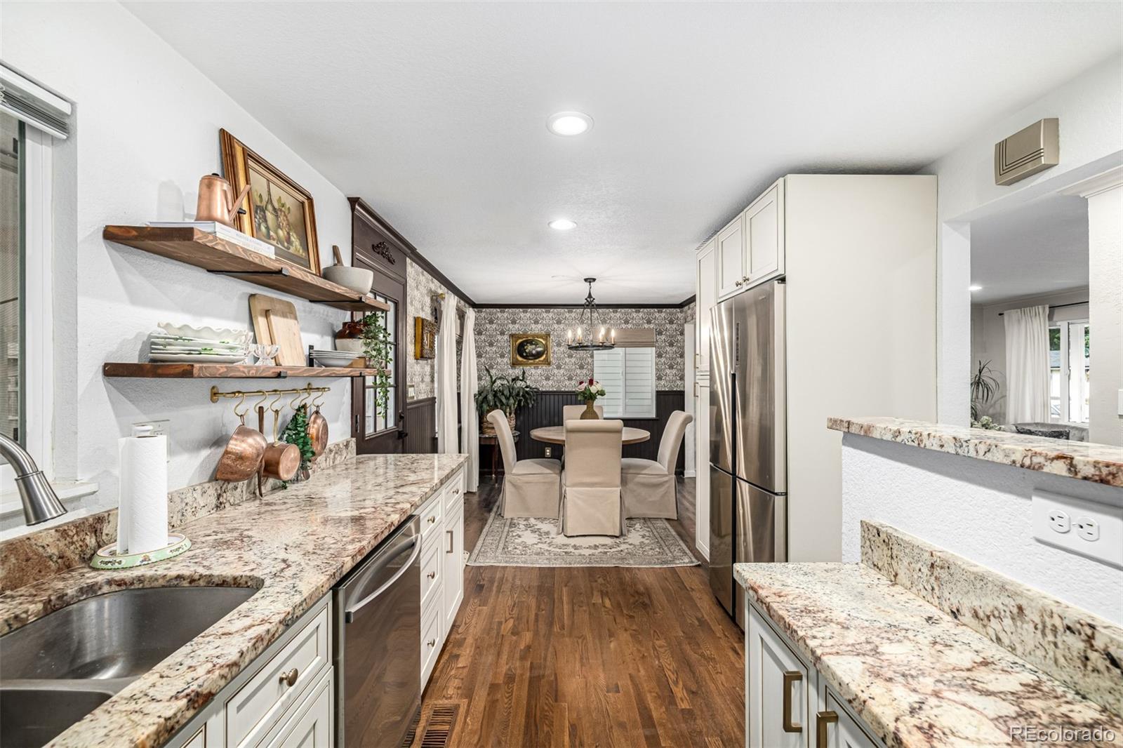 MLS Image #9 for 3760 s huron street,englewood, Colorado