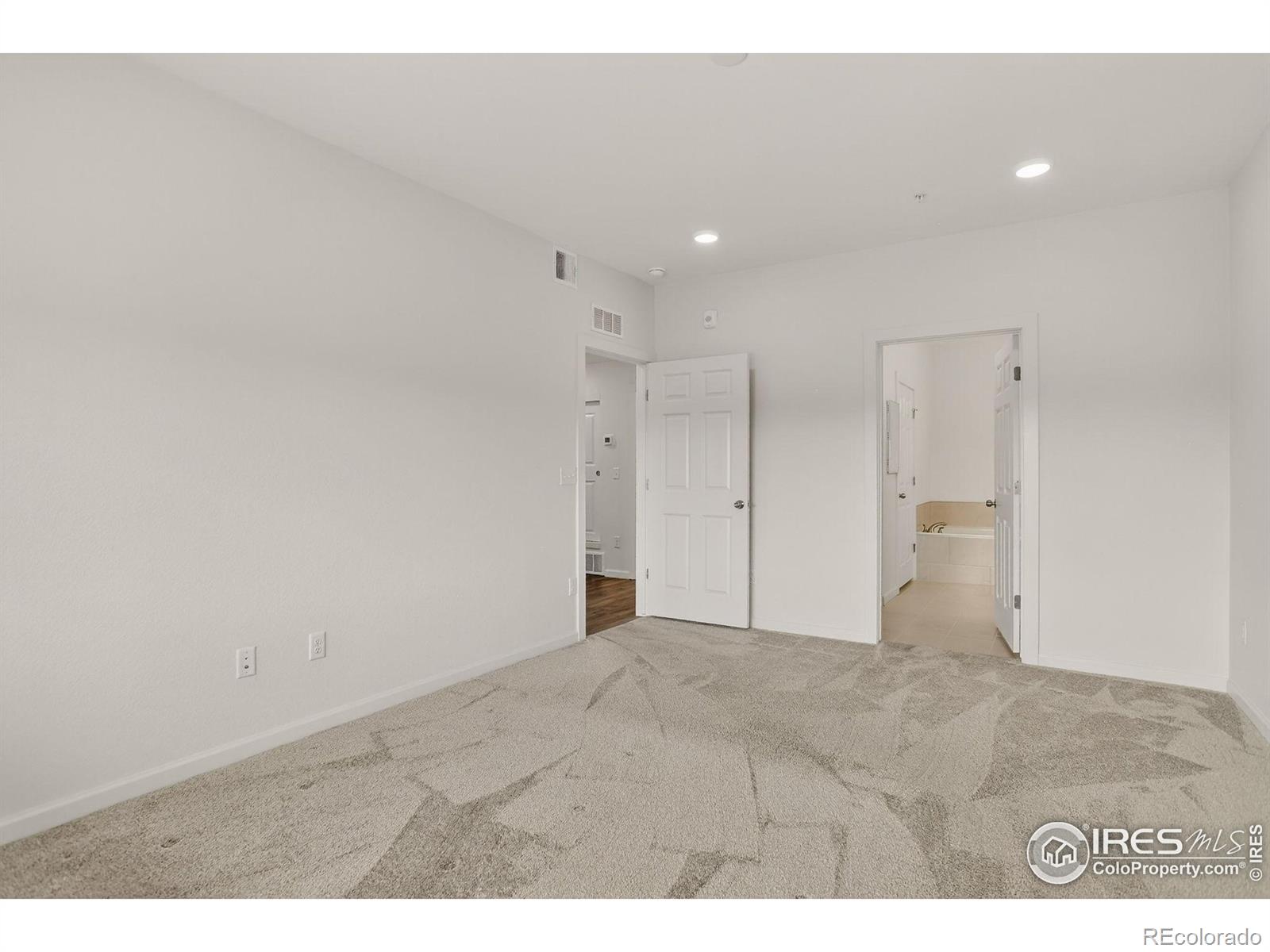 MLS Image #22 for 2435  calais drive,longmont, Colorado