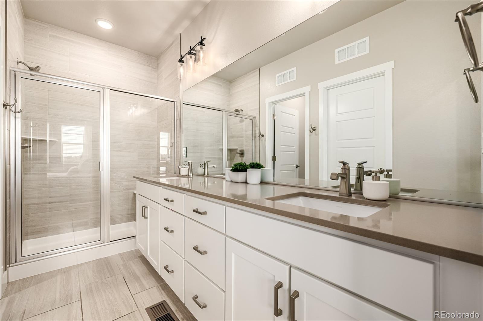 MLS Image #16 for 1575 w 68th avenue,denver, Colorado