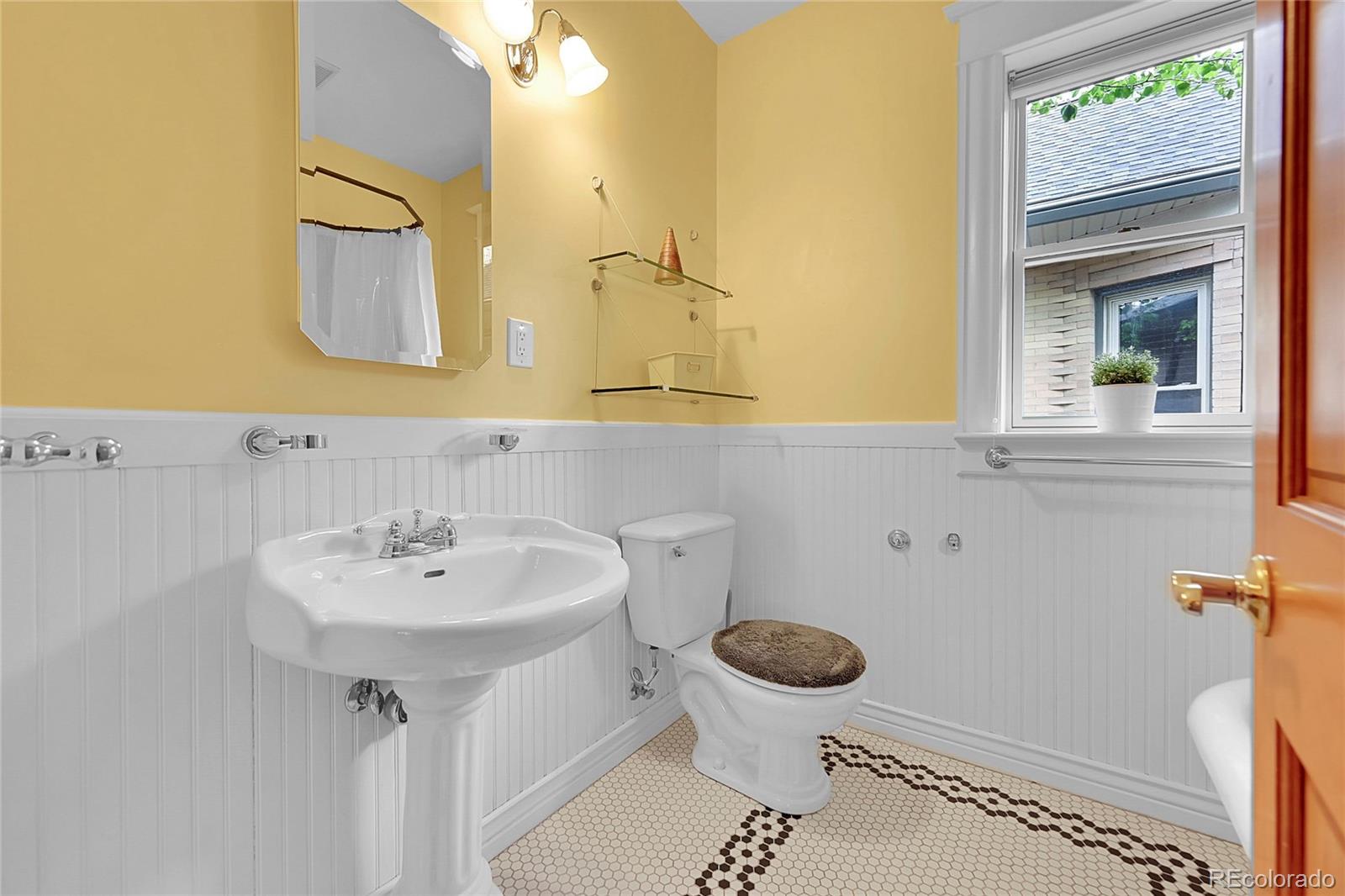 MLS Image #15 for 2557  dexter street,denver, Colorado