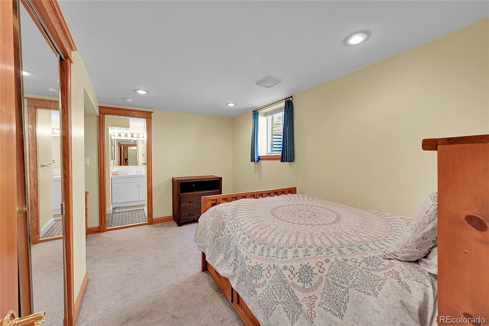 MLS Image #29 for 2557  dexter street,denver, Colorado