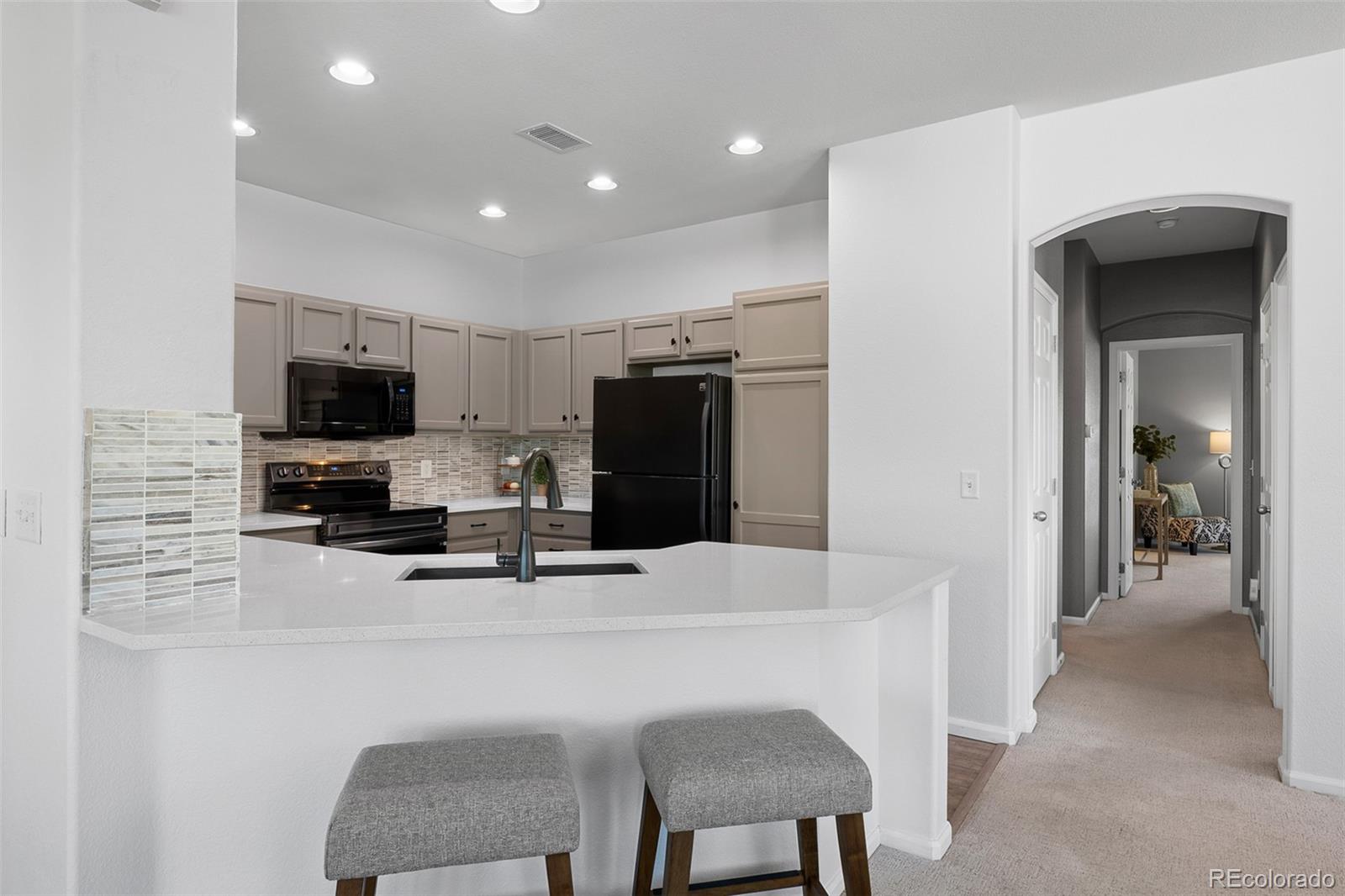 MLS Image #10 for 9599  cedarhurst lane,highlands ranch, Colorado