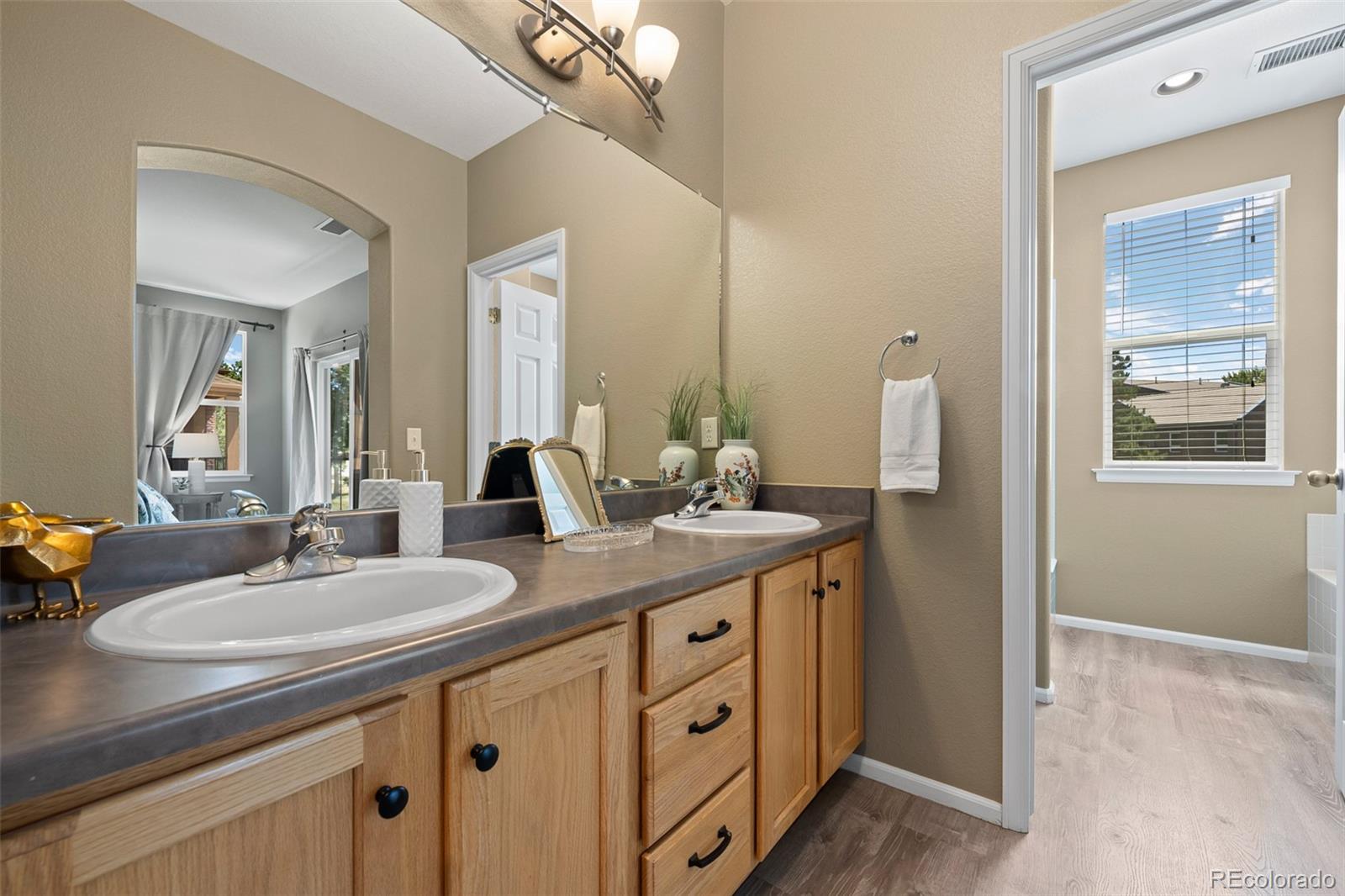 MLS Image #21 for 9599  cedarhurst lane,highlands ranch, Colorado