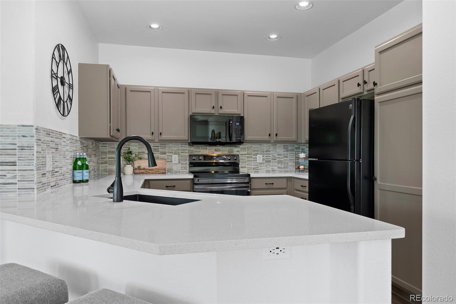 MLS Image #9 for 9599  cedarhurst lane,highlands ranch, Colorado