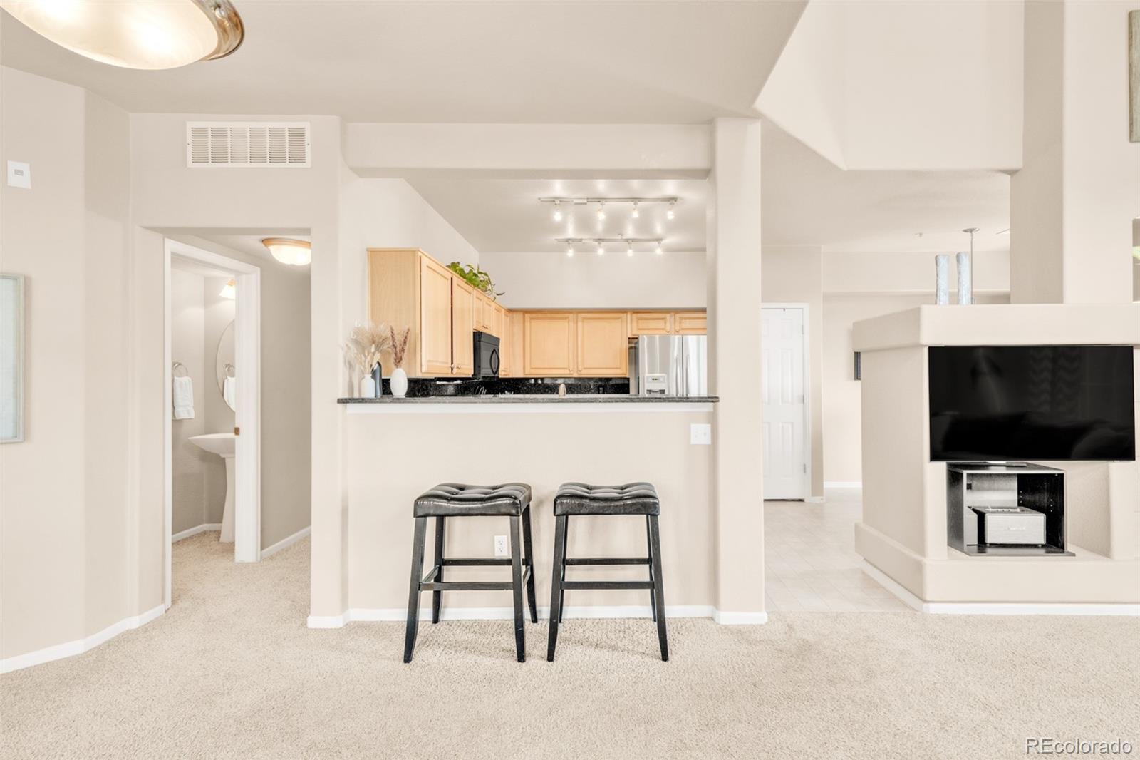 MLS Image #6 for 1540 s florence way,aurora, Colorado