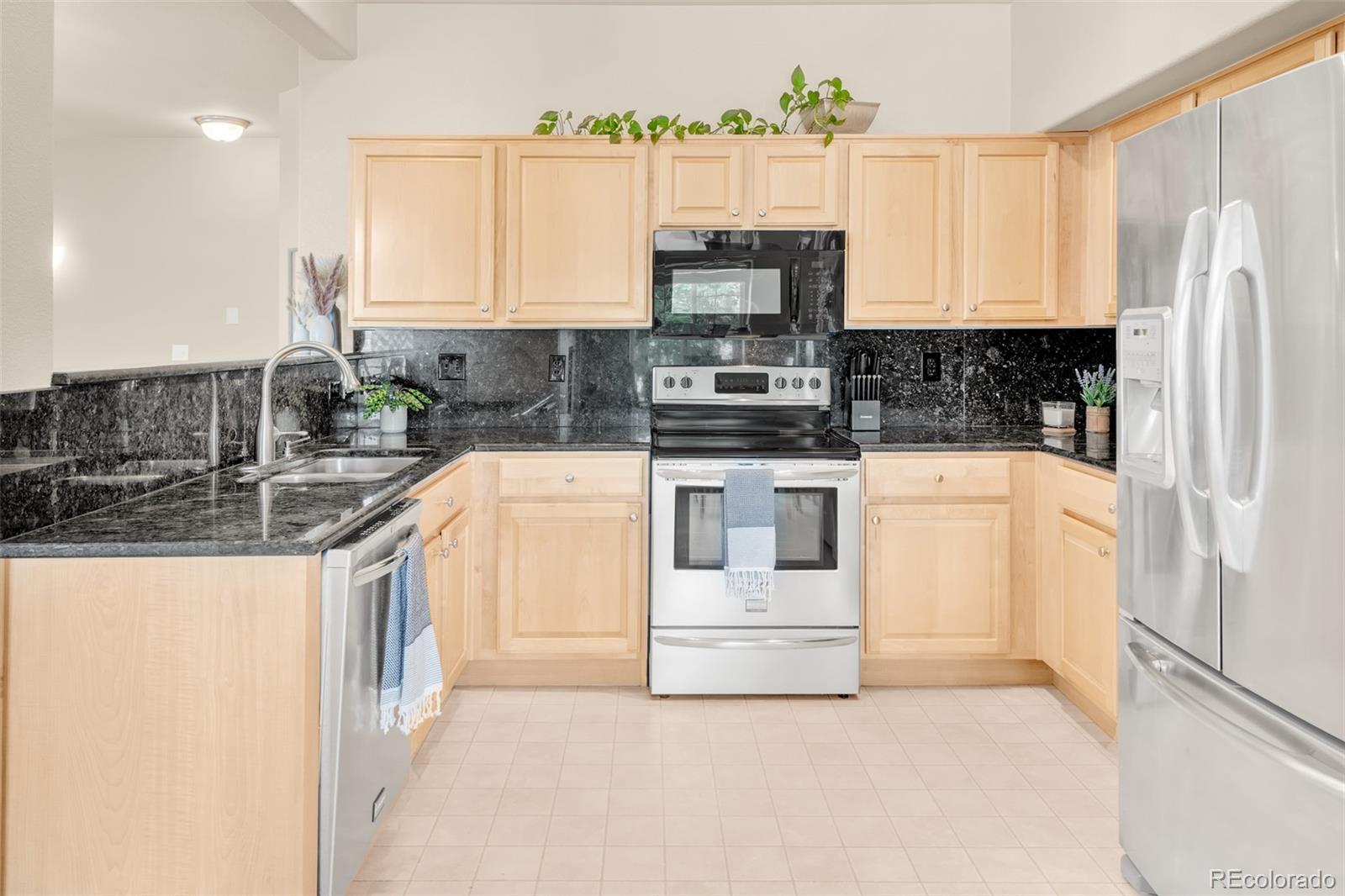MLS Image #9 for 1540 s florence way,aurora, Colorado