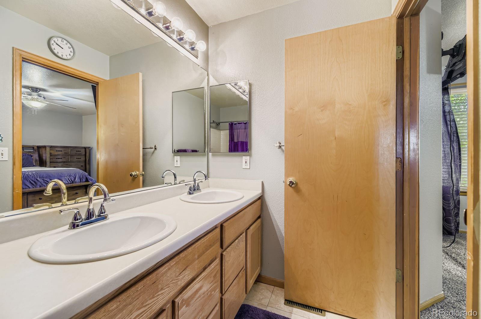 MLS Image #17 for 3925 w kenyon avenue,denver, Colorado