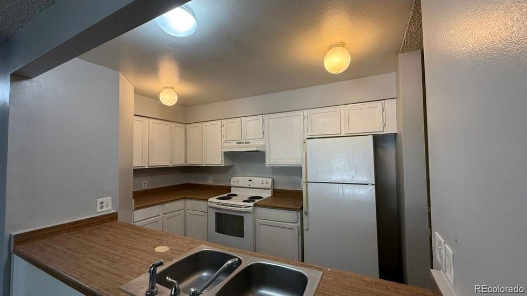 MLS Image #3 for 14500 e 2nd avenue,aurora, Colorado