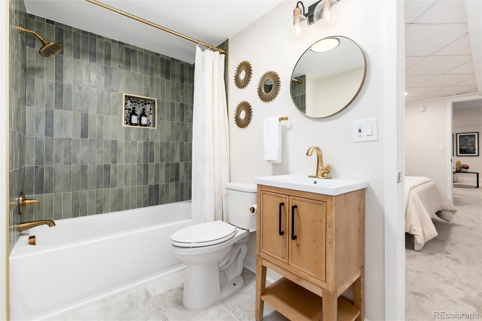 MLS Image #33 for 5815 w plymouth drive,littleton, Colorado