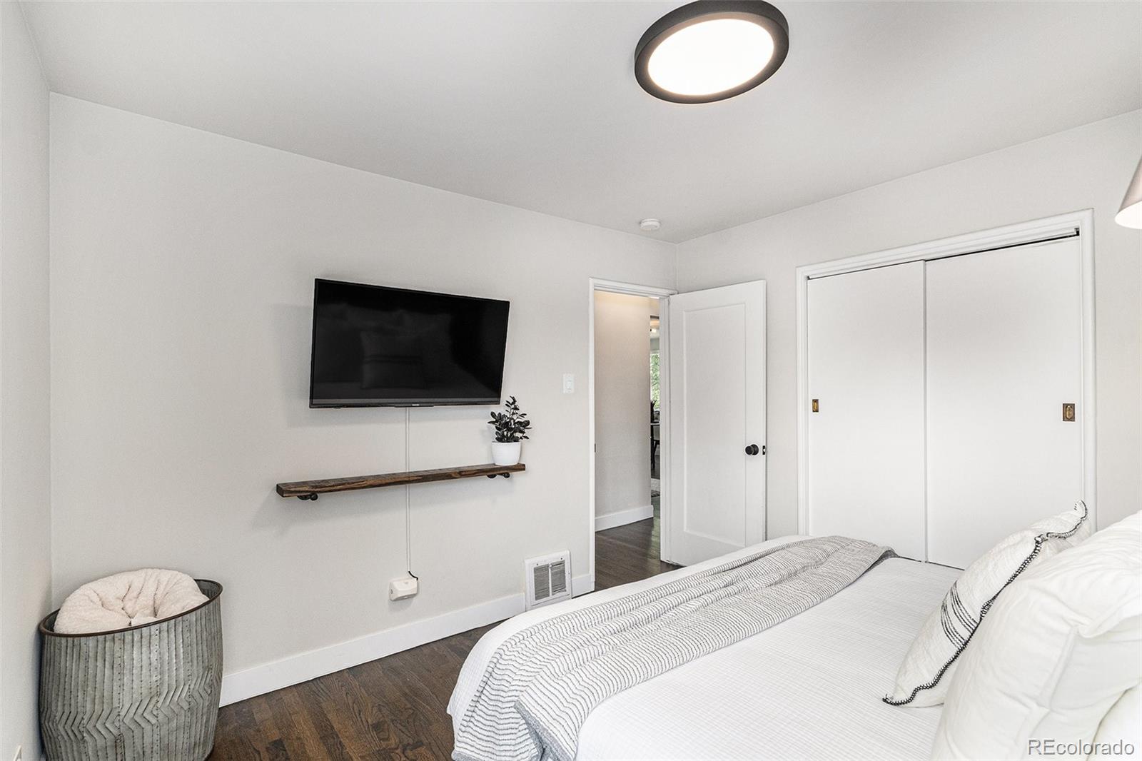 MLS Image #11 for 1100  ivanhoe street,denver, Colorado