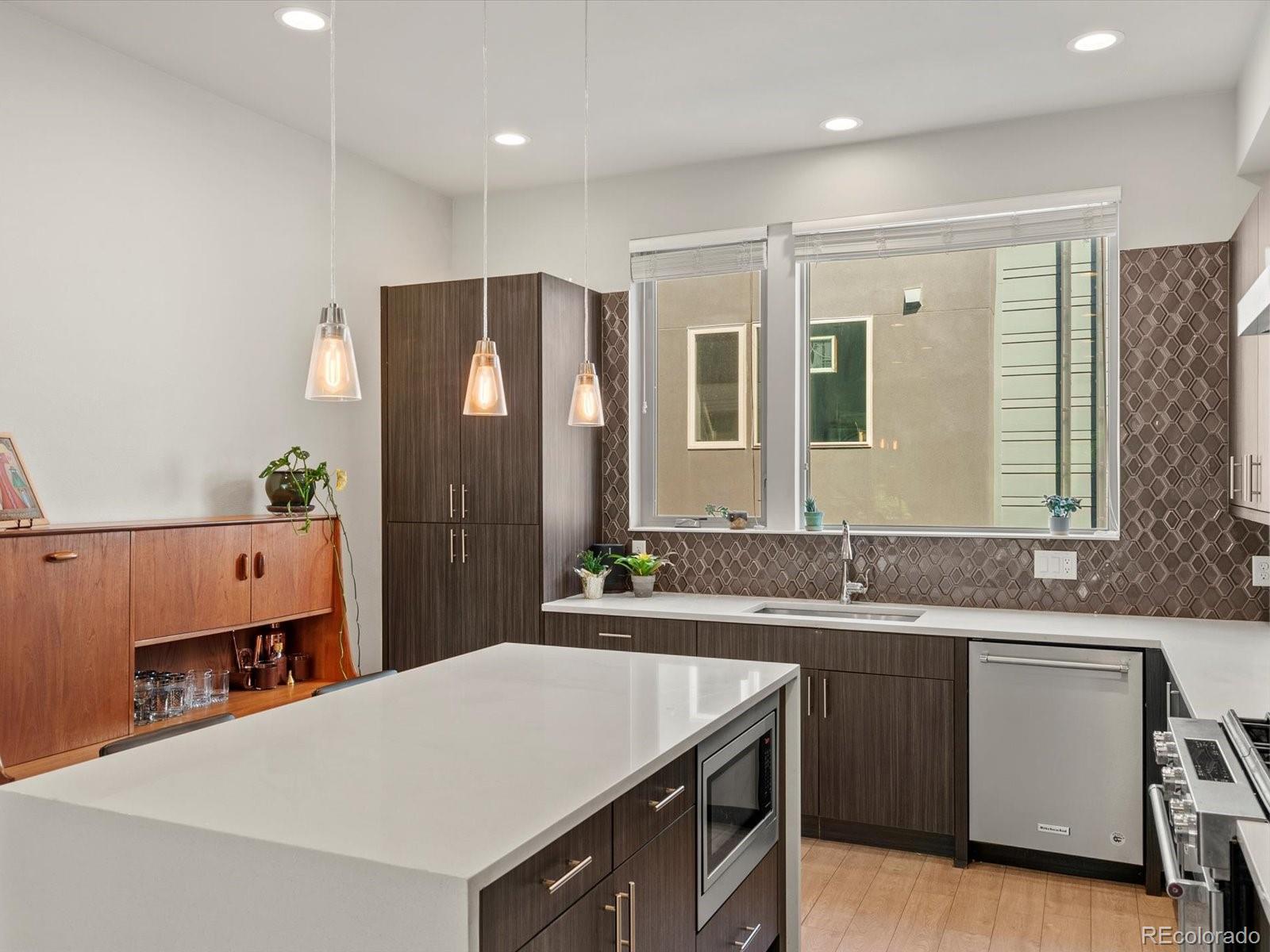 MLS Image #14 for 1014  acoma street,denver, Colorado