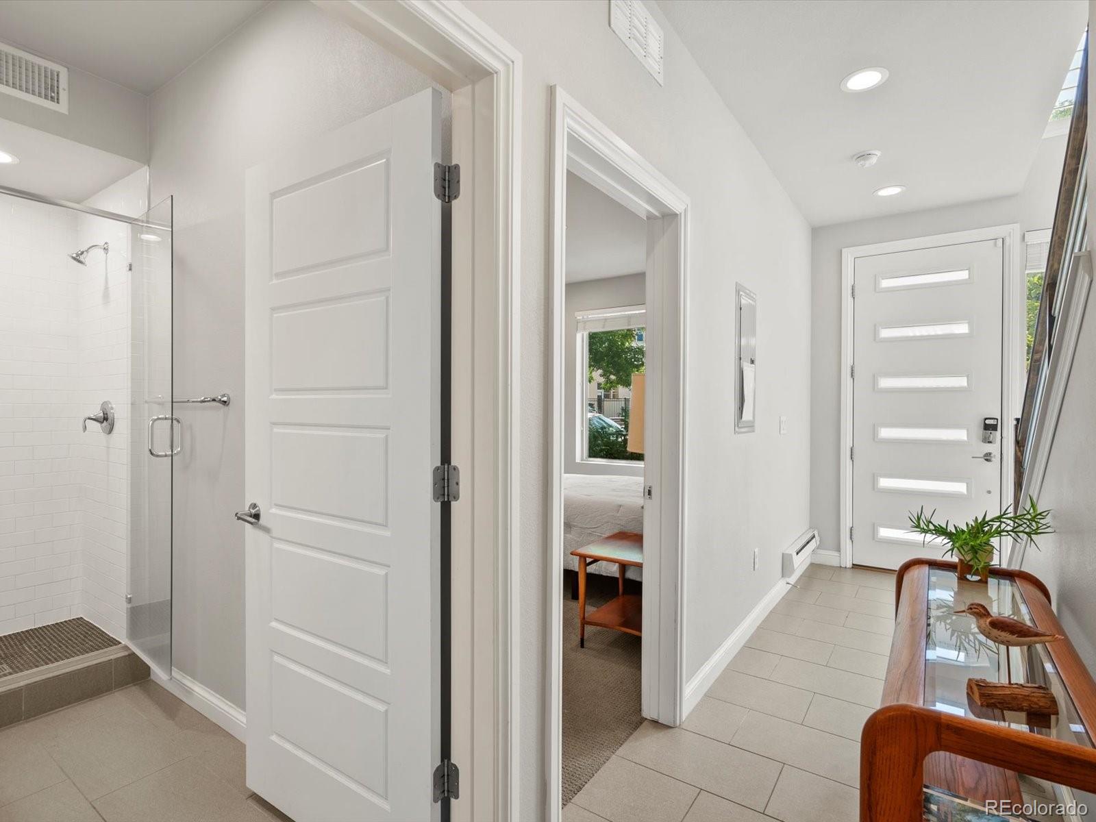 MLS Image #18 for 1014  acoma street,denver, Colorado