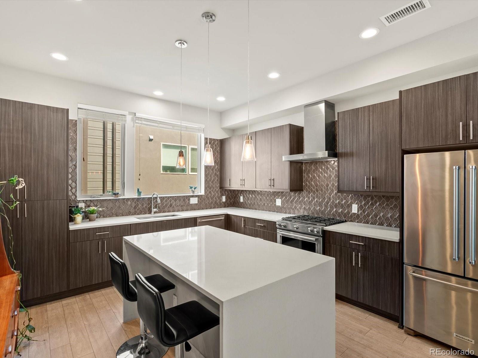 MLS Image #3 for 1014  acoma street,denver, Colorado