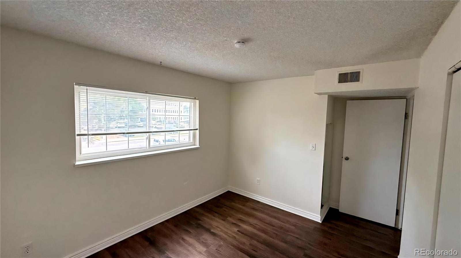 MLS Image #7 for 6800 e tennessee avenue,denver, Colorado