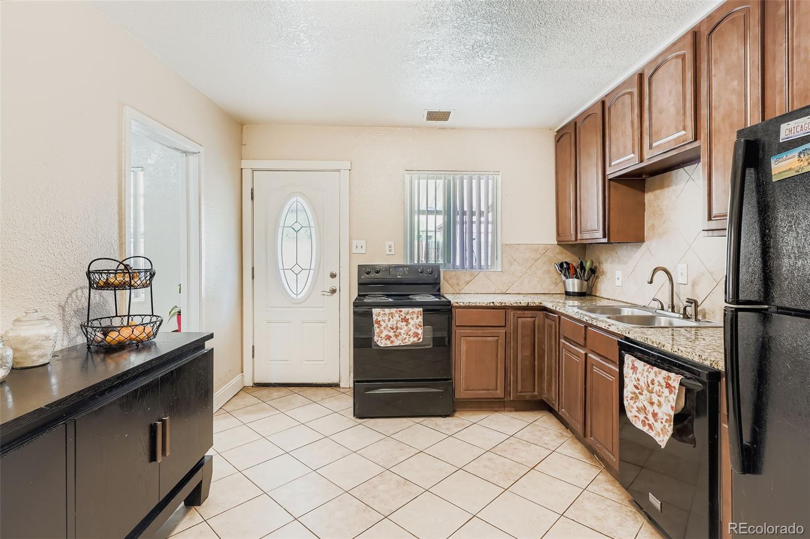 MLS Image #10 for 899  troy street,aurora, Colorado
