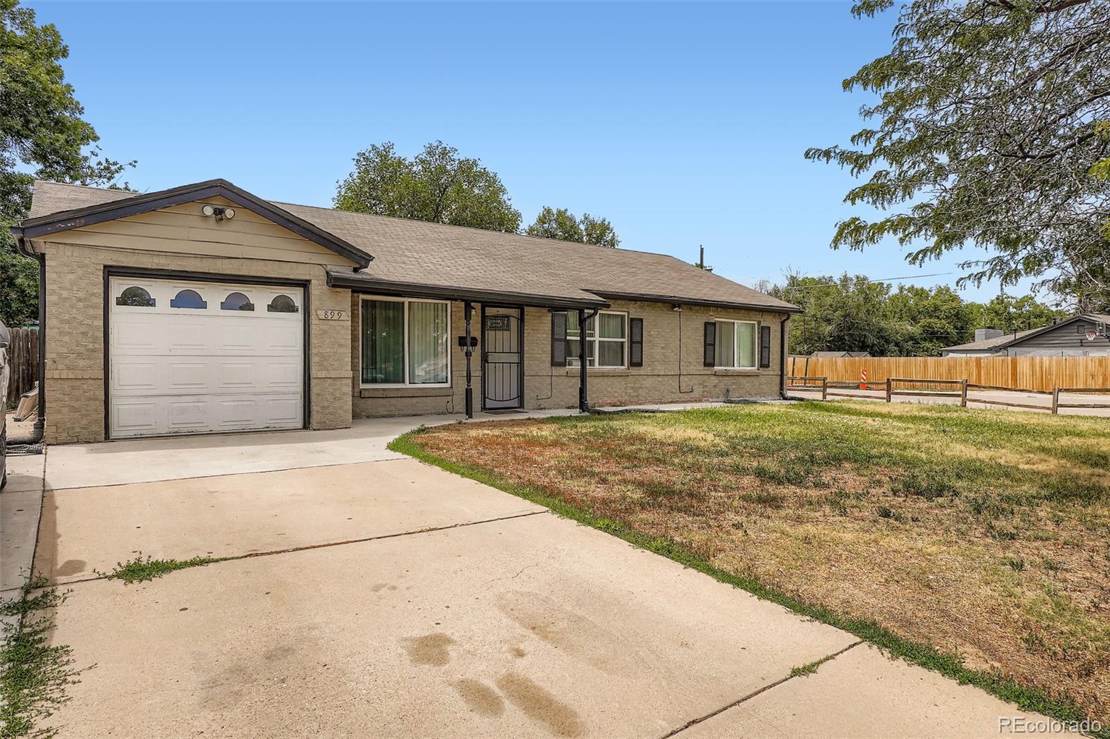 MLS Image #2 for 899  troy street,aurora, Colorado