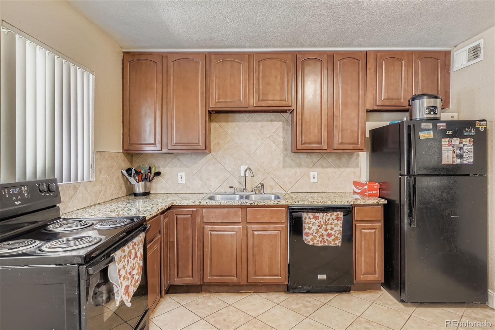 MLS Image #9 for 899  troy street,aurora, Colorado