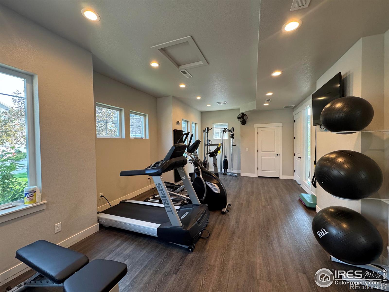 MLS Image #12 for 4622  hahns peak drive,loveland, Colorado