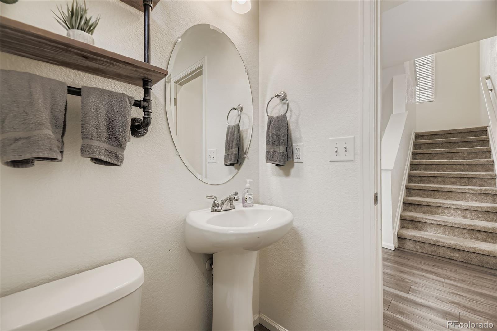 MLS Image #11 for 21865 e 44th place,aurora, Colorado
