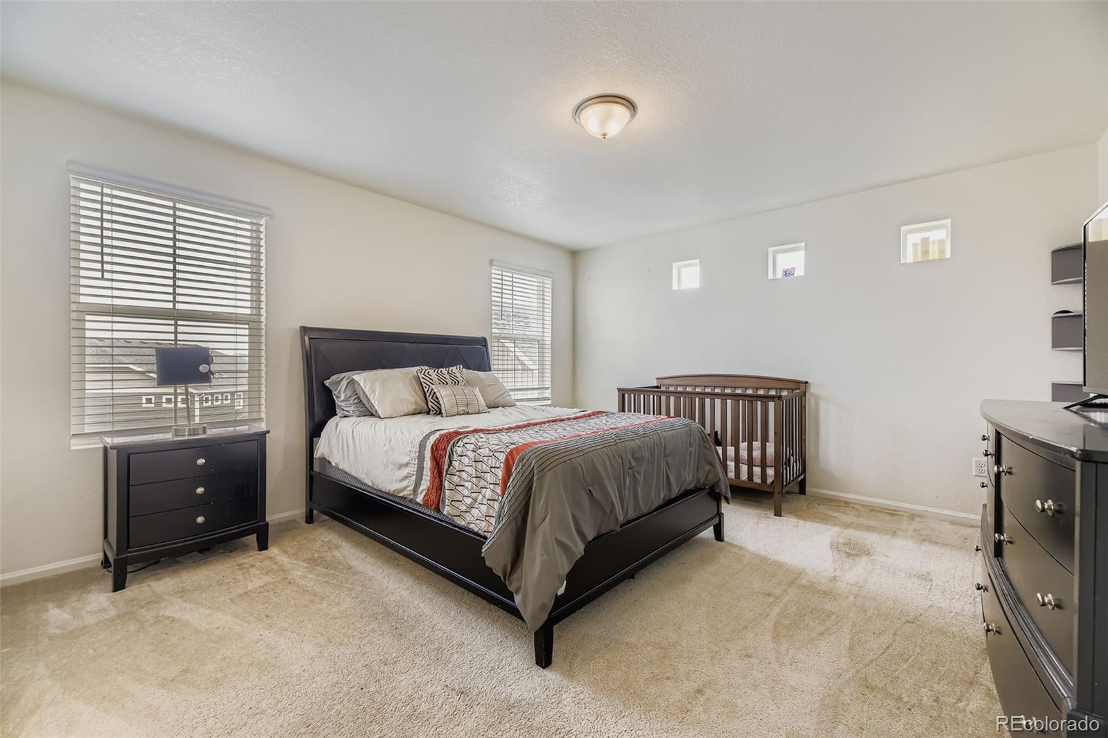 MLS Image #12 for 21865 e 44th place,aurora, Colorado