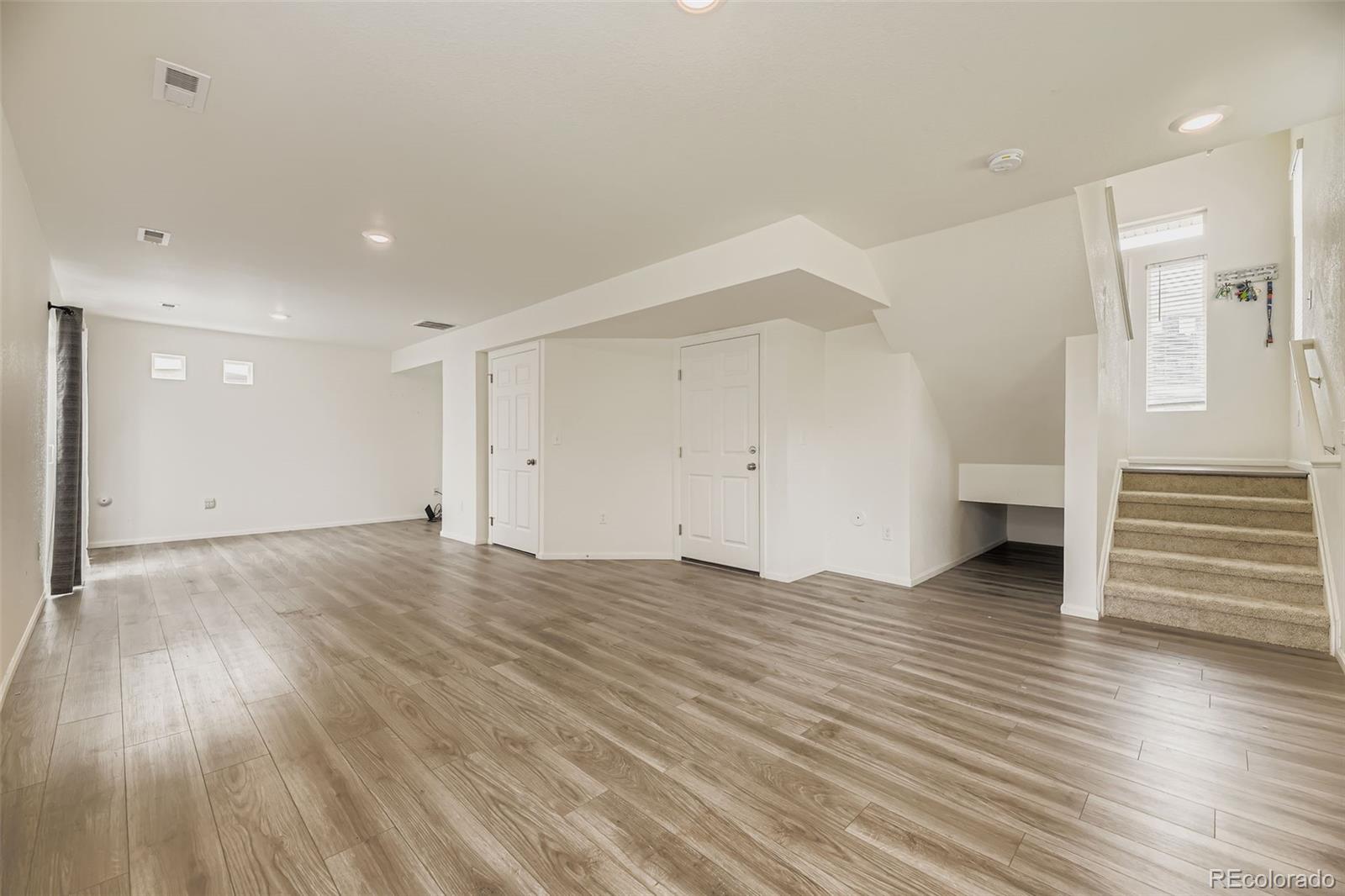 MLS Image #22 for 21865 e 44th place,aurora, Colorado