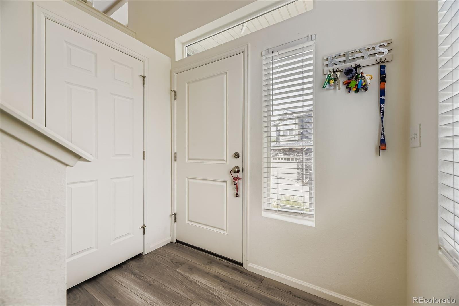 MLS Image #3 for 21865 e 44th place,aurora, Colorado