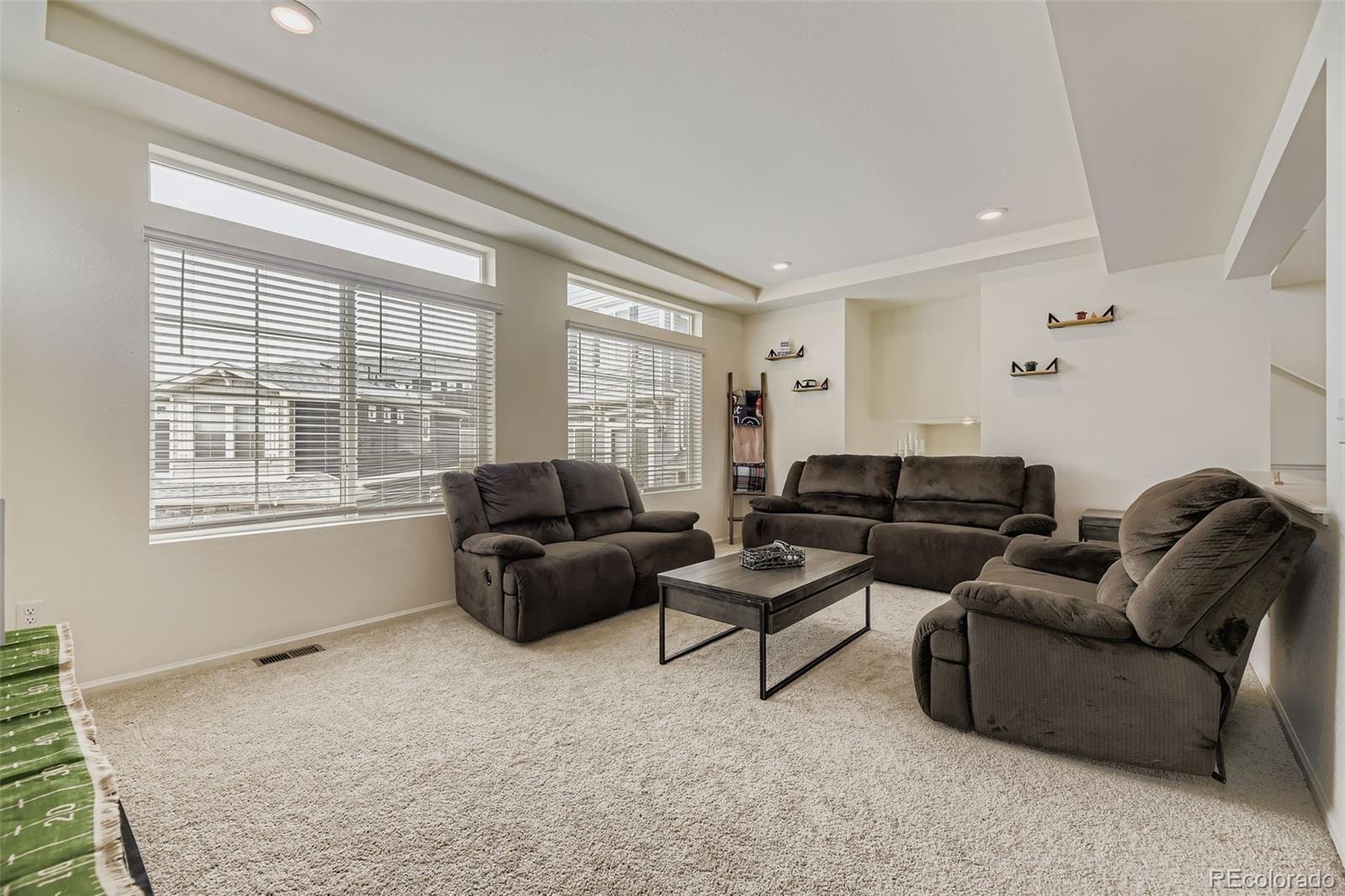 MLS Image #4 for 21865 e 44th place,aurora, Colorado