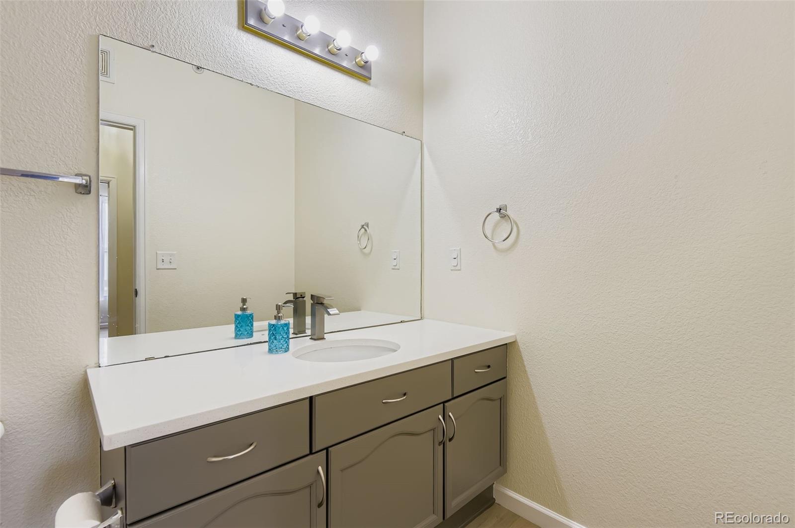 MLS Image #17 for 14211 e 1st drive,aurora, Colorado