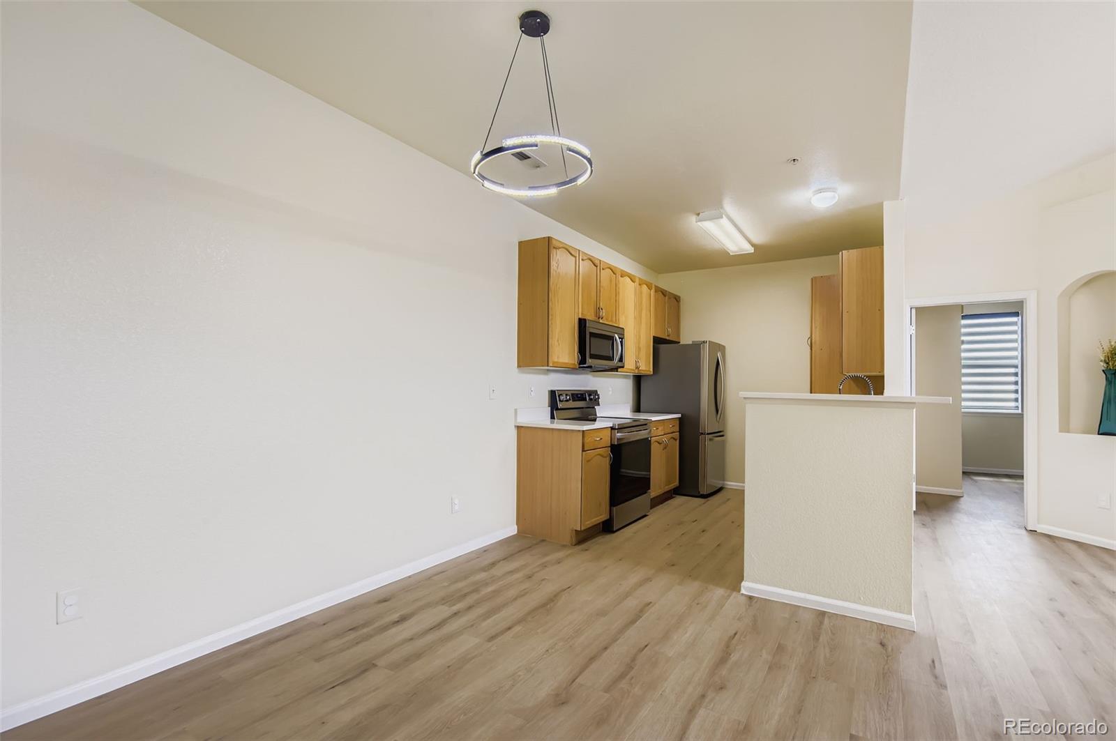 MLS Image #4 for 14211 e 1st drive,aurora, Colorado