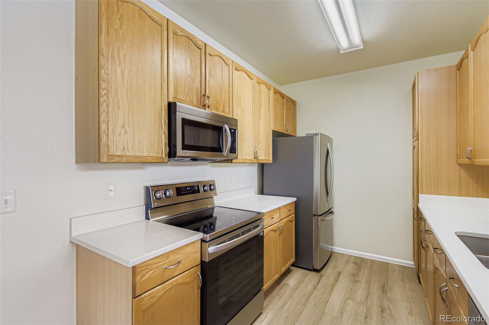 MLS Image #6 for 14211 e 1st drive,aurora, Colorado