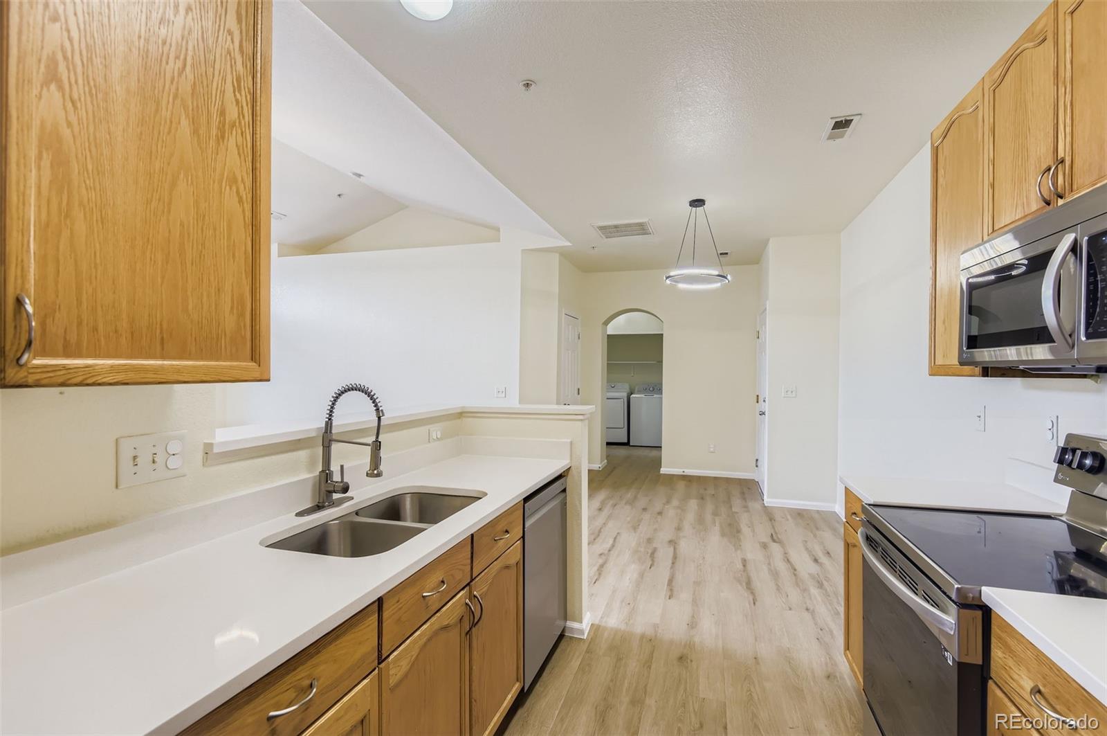 MLS Image #7 for 14211 e 1st drive,aurora, Colorado