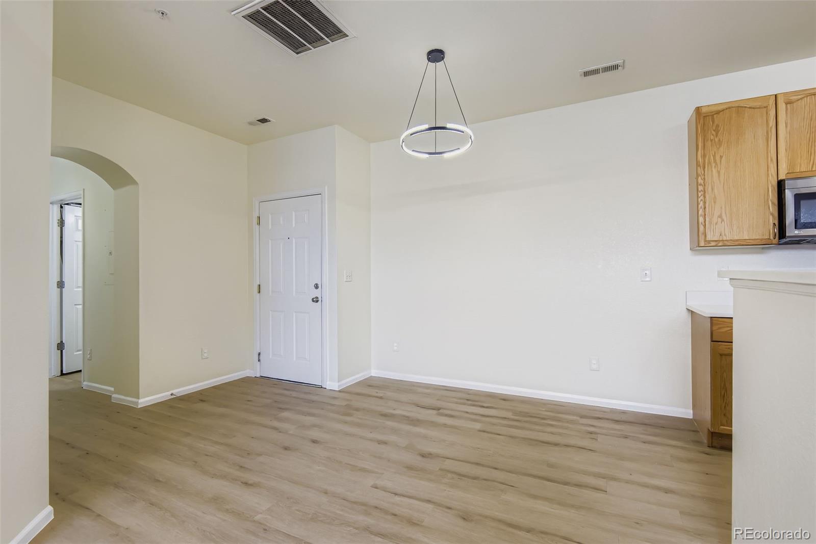 MLS Image #9 for 14211 e 1st drive,aurora, Colorado