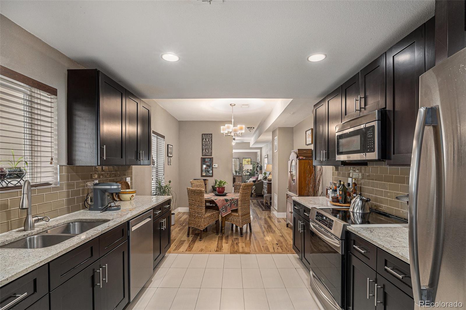 MLS Image #10 for 1220 n logan street,denver, Colorado