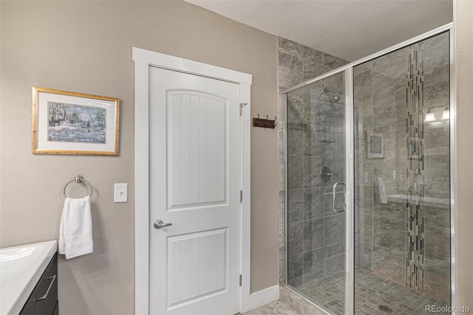 MLS Image #16 for 1220 n logan street,denver, Colorado