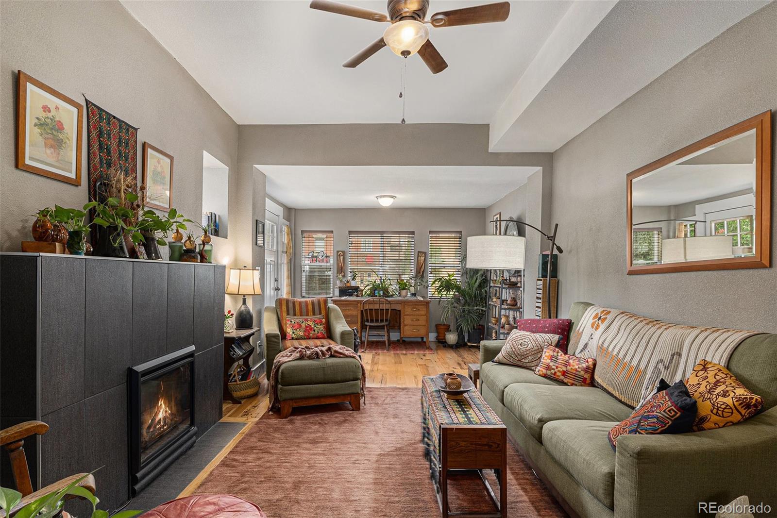MLS Image #5 for 1220 n logan street,denver, Colorado