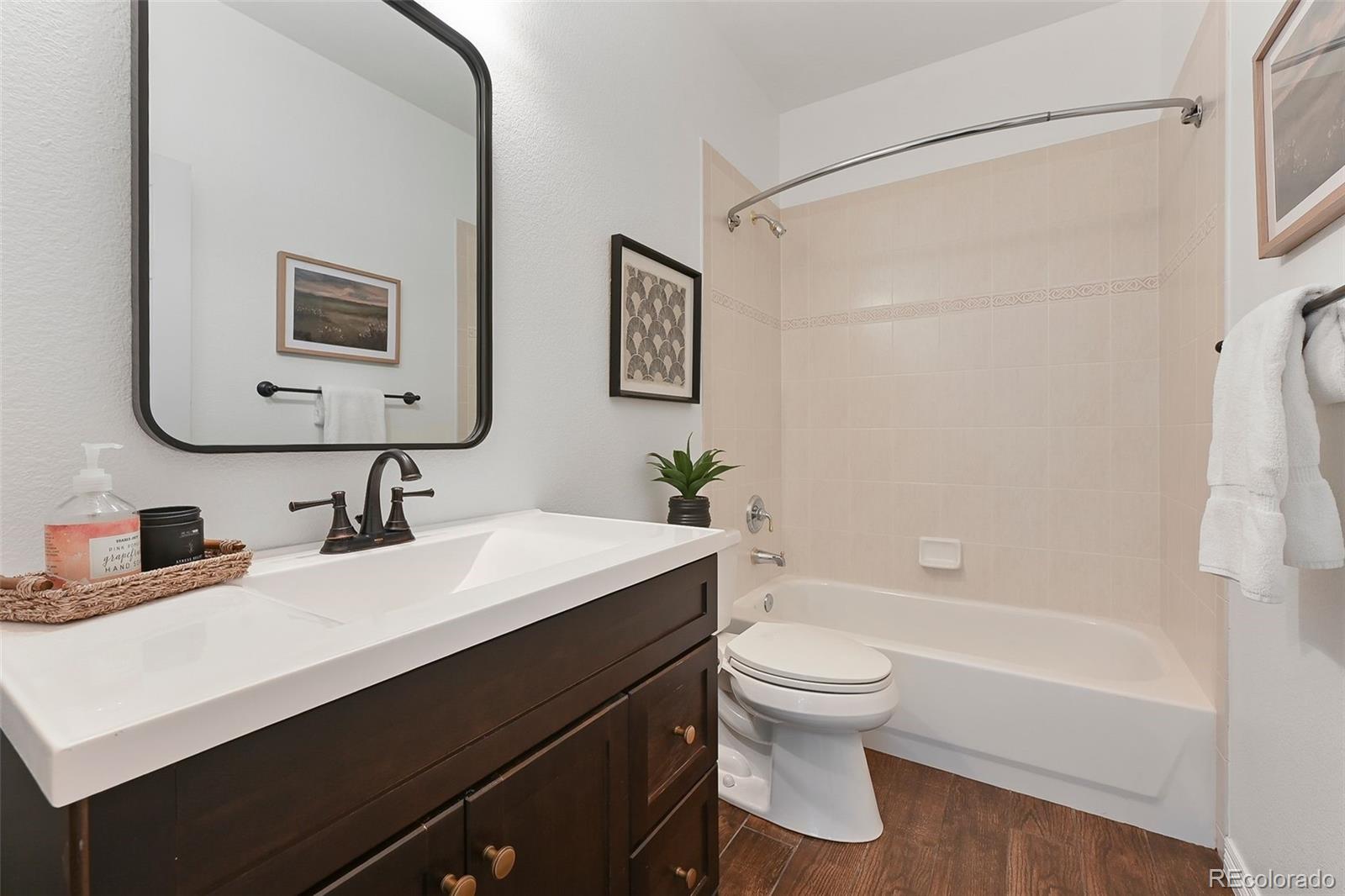 MLS Image #18 for 22199 e costilla drive,aurora, Colorado