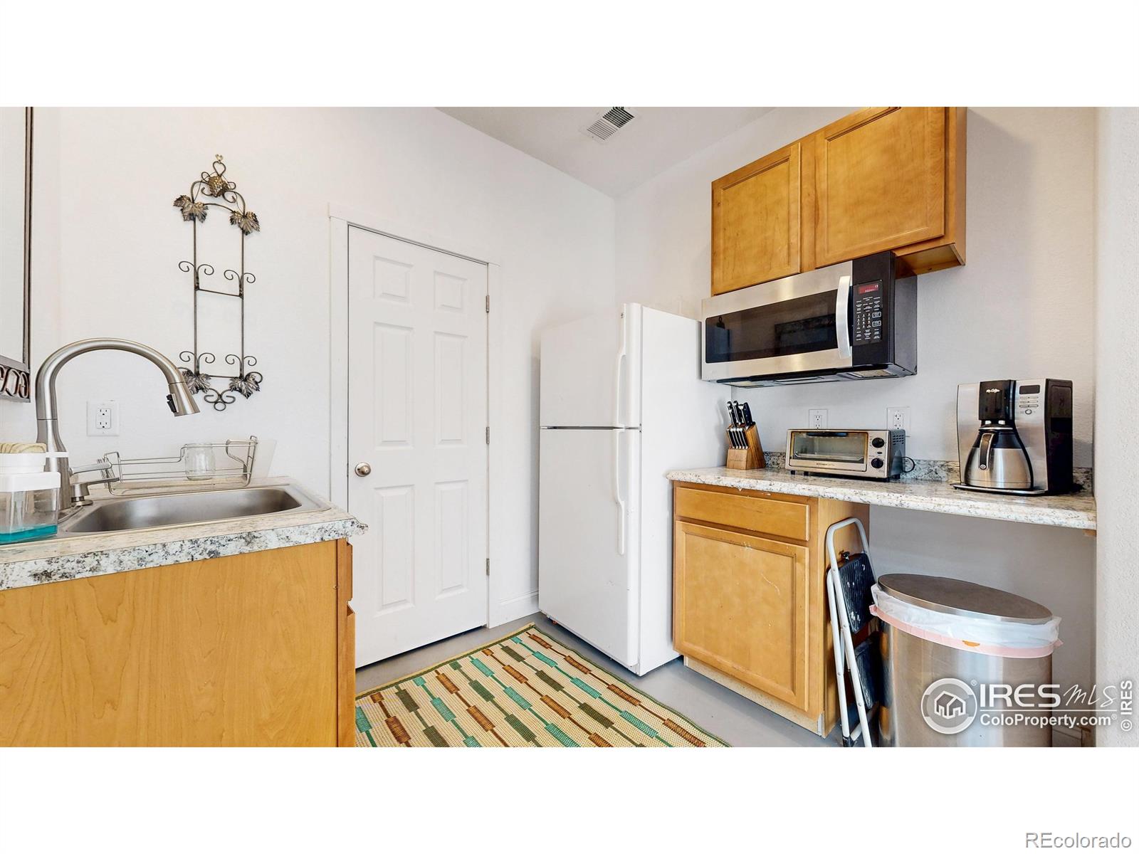 MLS Image #28 for 809  charlotte street,johnstown, Colorado