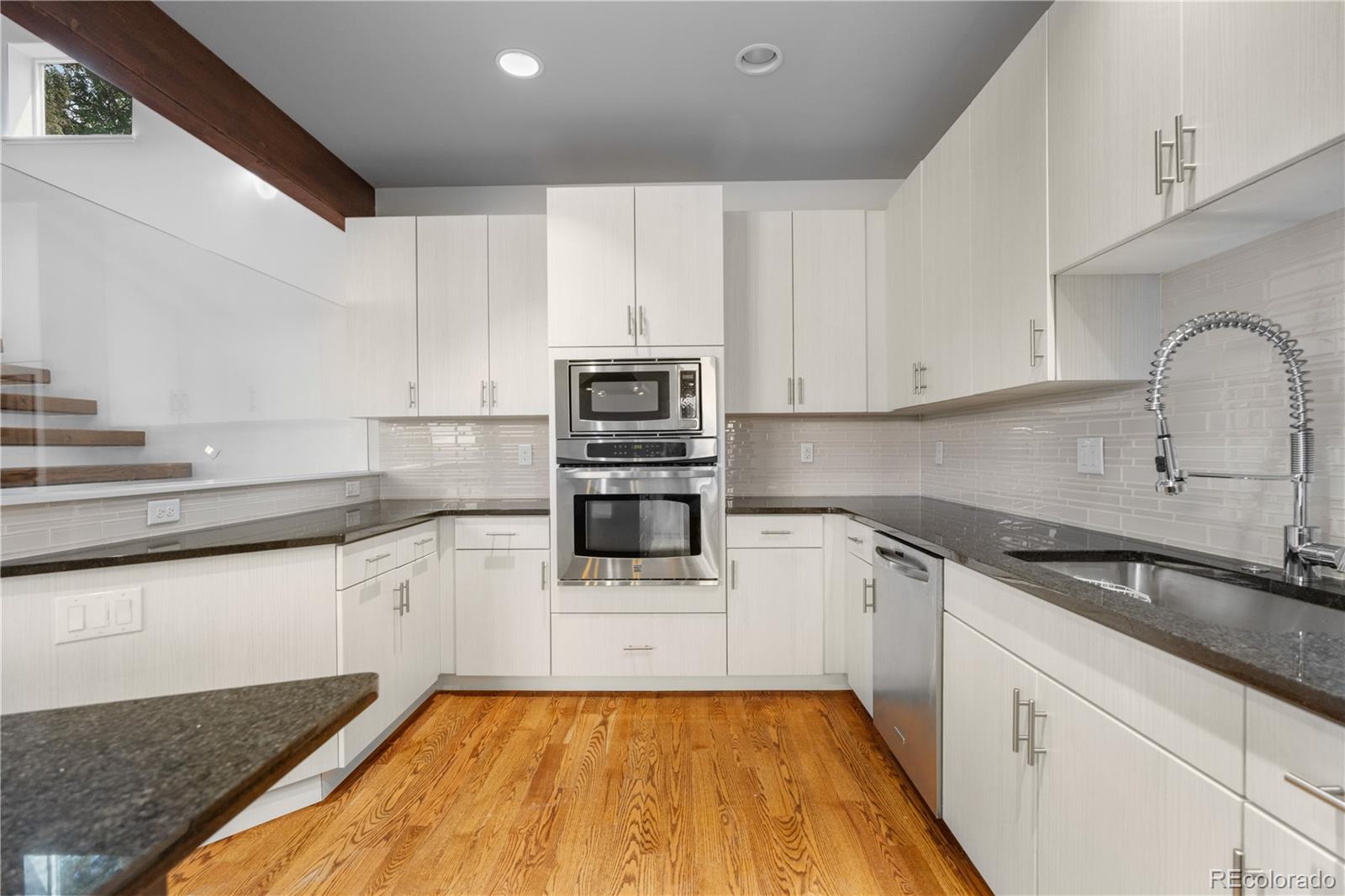 MLS Image #10 for 2047 n race street,denver, Colorado