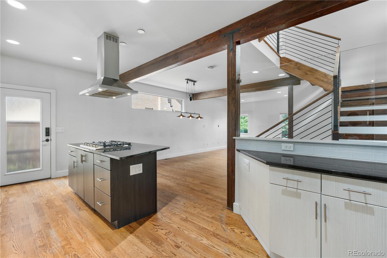 MLS Image #9 for 2047 n race street,denver, Colorado