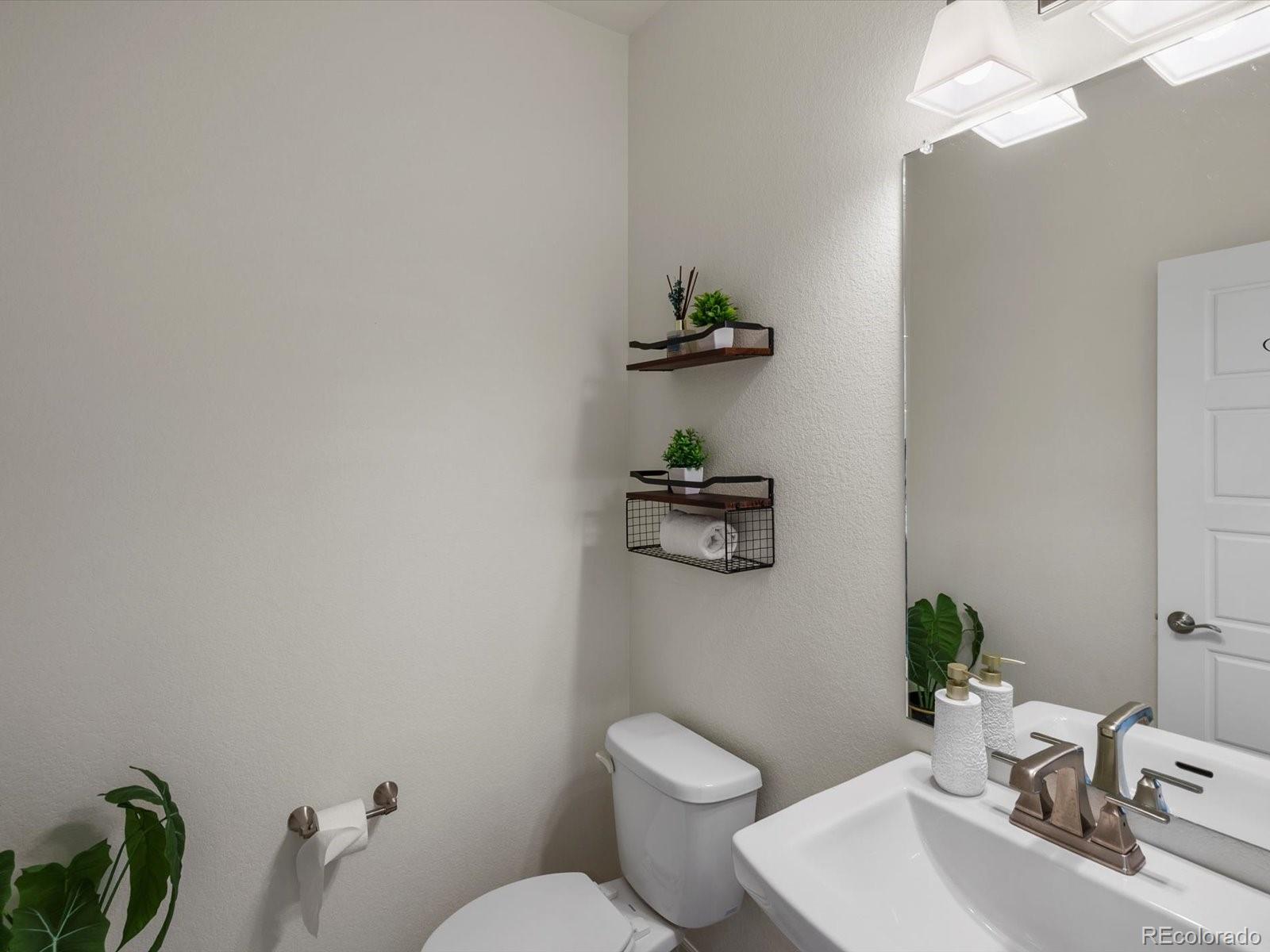 MLS Image #15 for 11033  olathe street,commerce city, Colorado