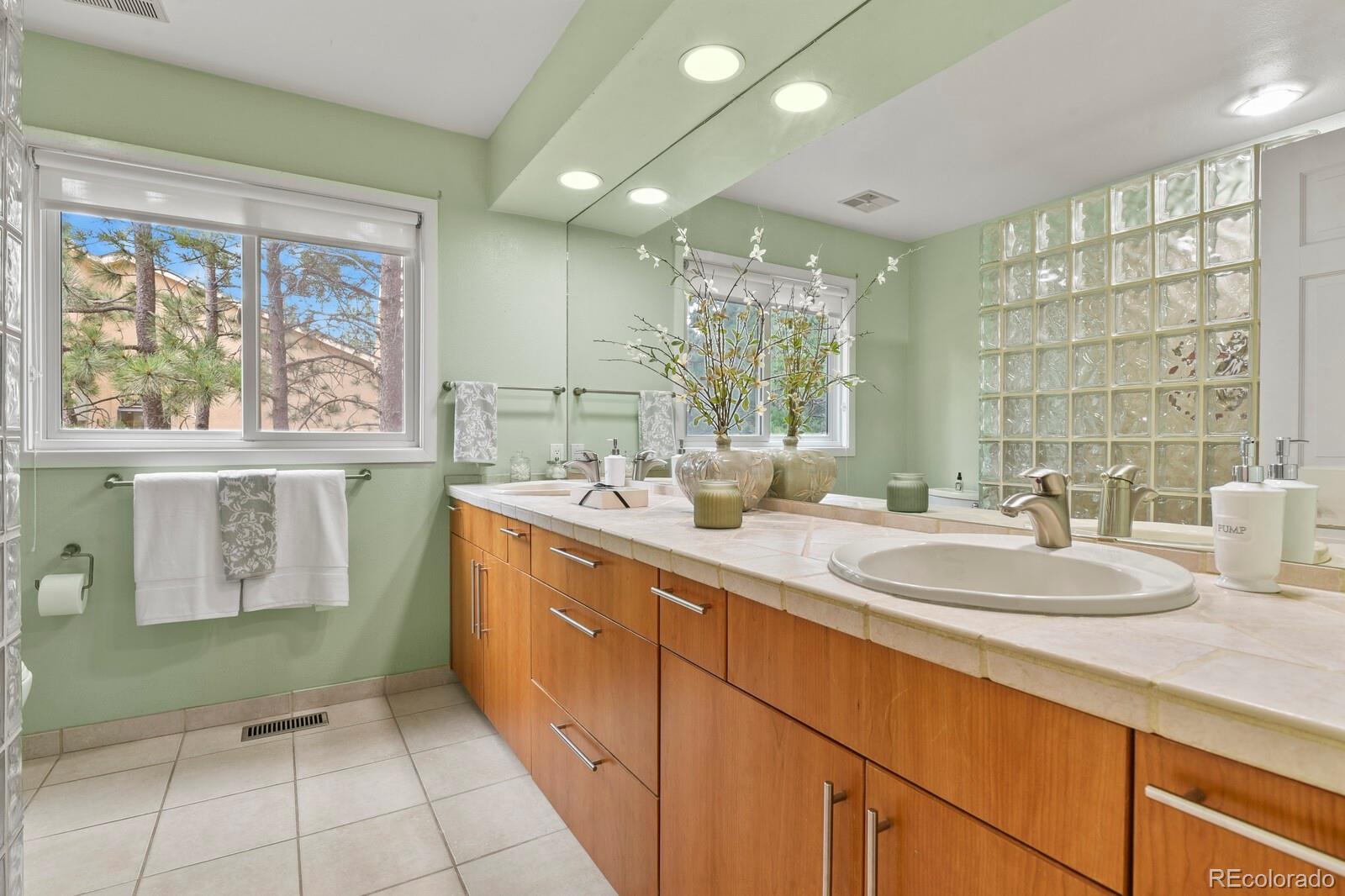 MLS Image #29 for 265  lodgepole way,monument, Colorado