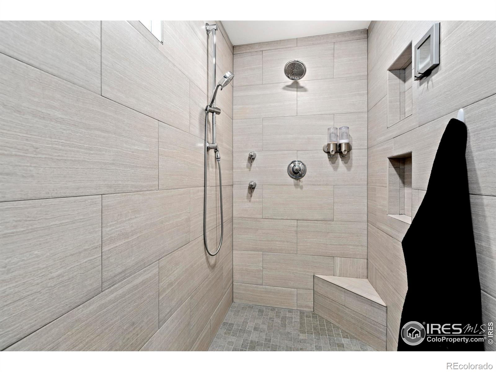 MLS Image #15 for 1493  park drive,loveland, Colorado