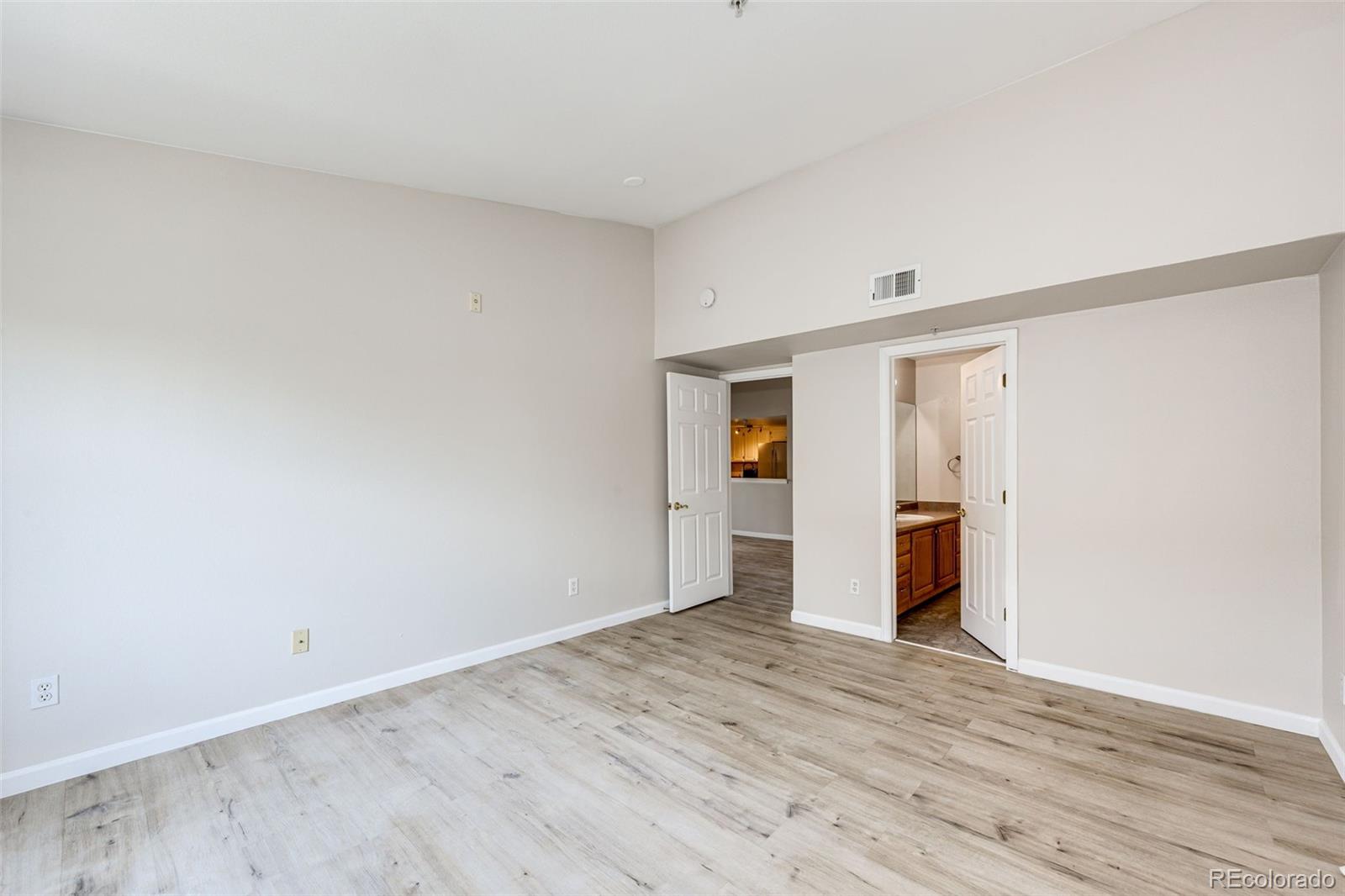 MLS Image #16 for 12233 w cross drive,littleton, Colorado