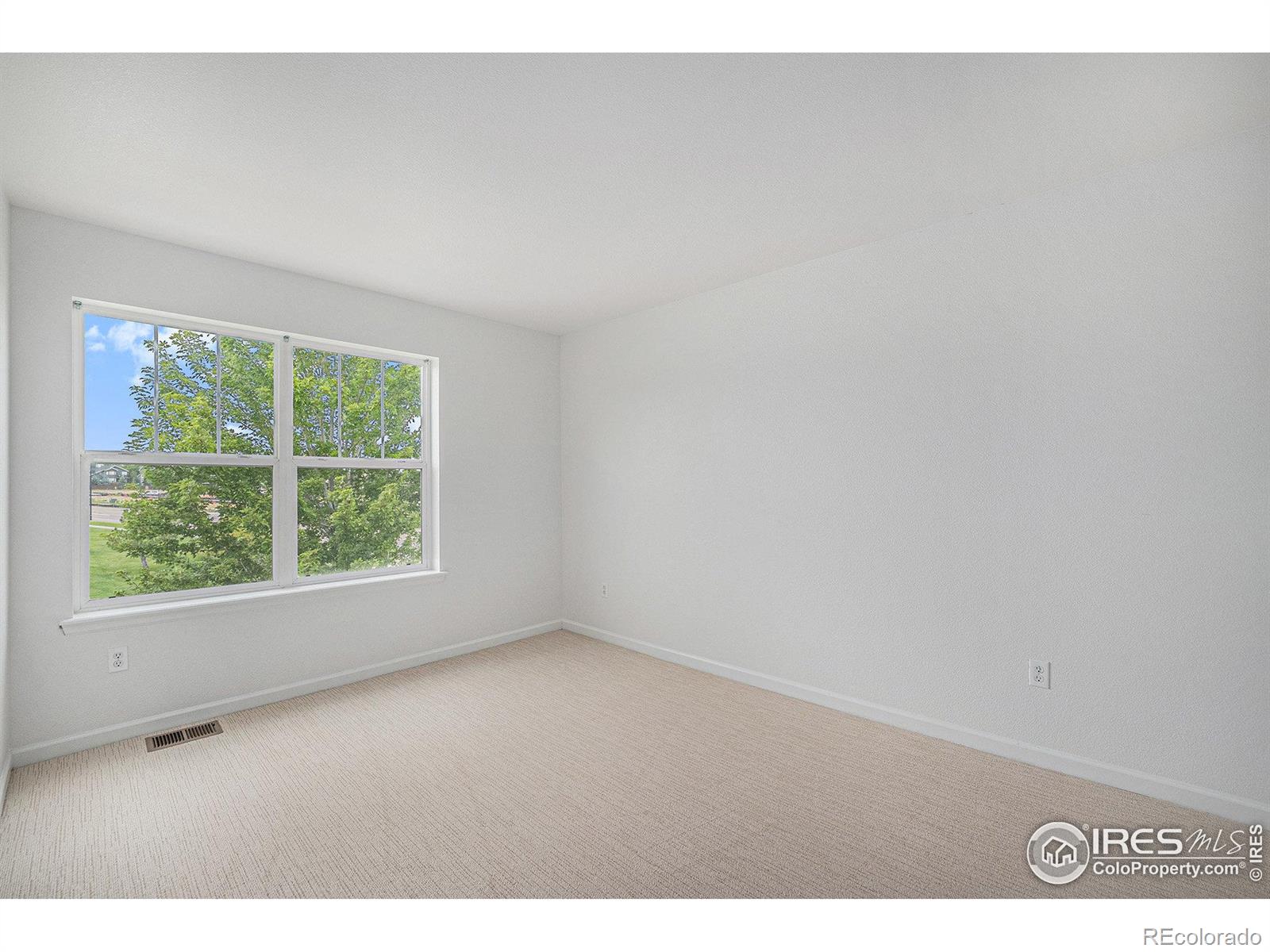 MLS Image #13 for 403  graham way,erie, Colorado