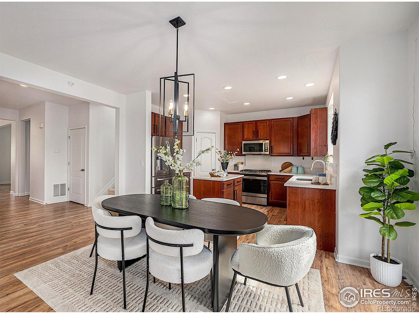 MLS Image #5 for 403  graham way,erie, Colorado