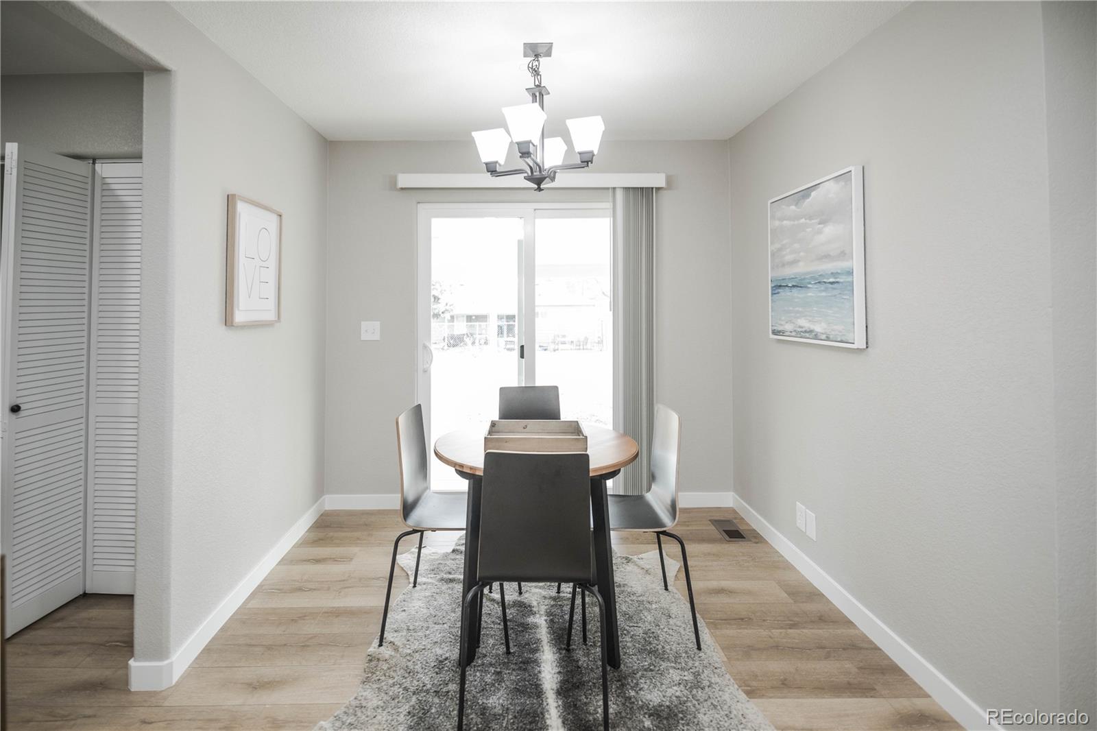 MLS Image #13 for 1150 s taos way,denver, Colorado