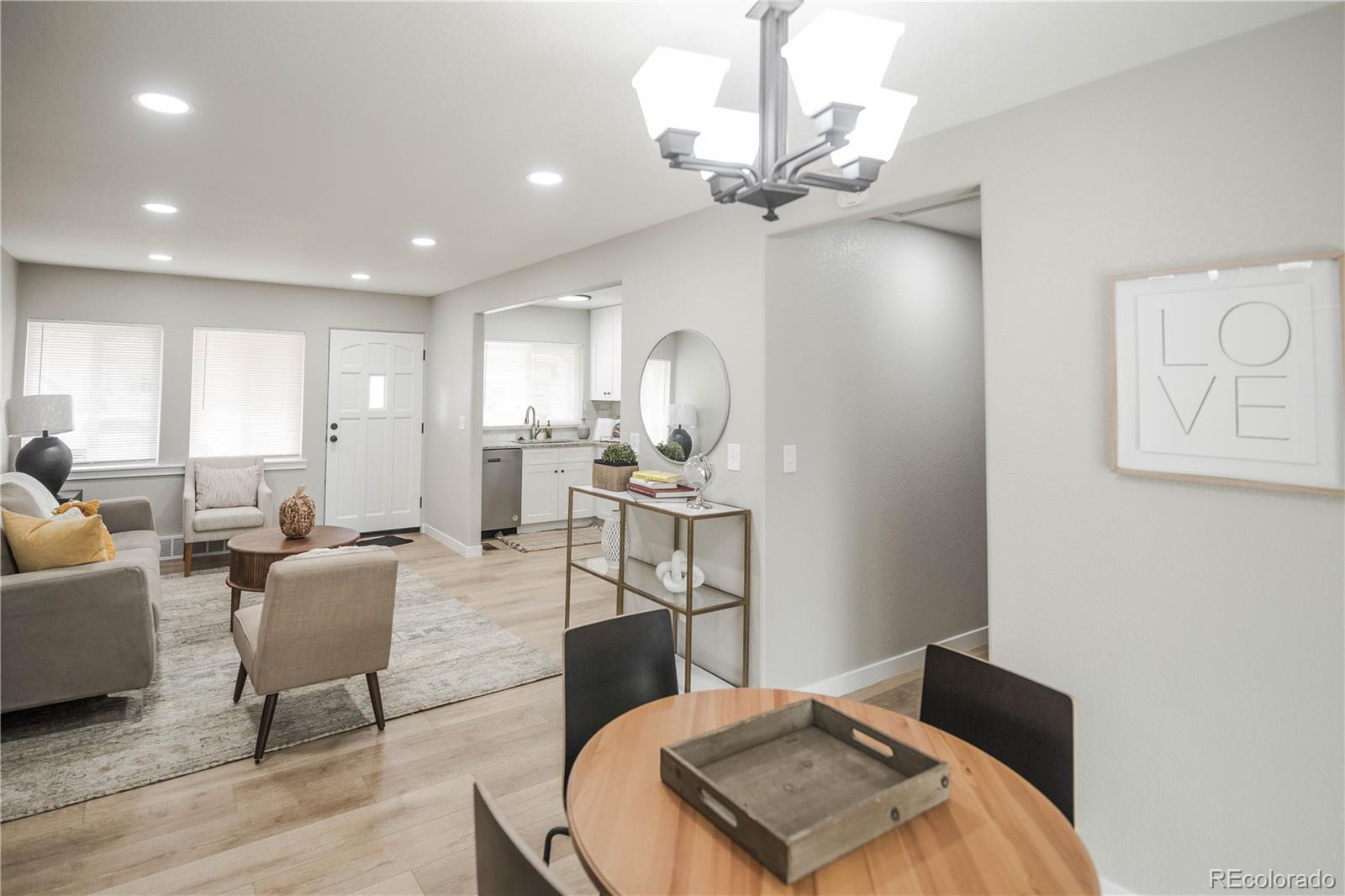 MLS Image #17 for 1150 s taos way,denver, Colorado
