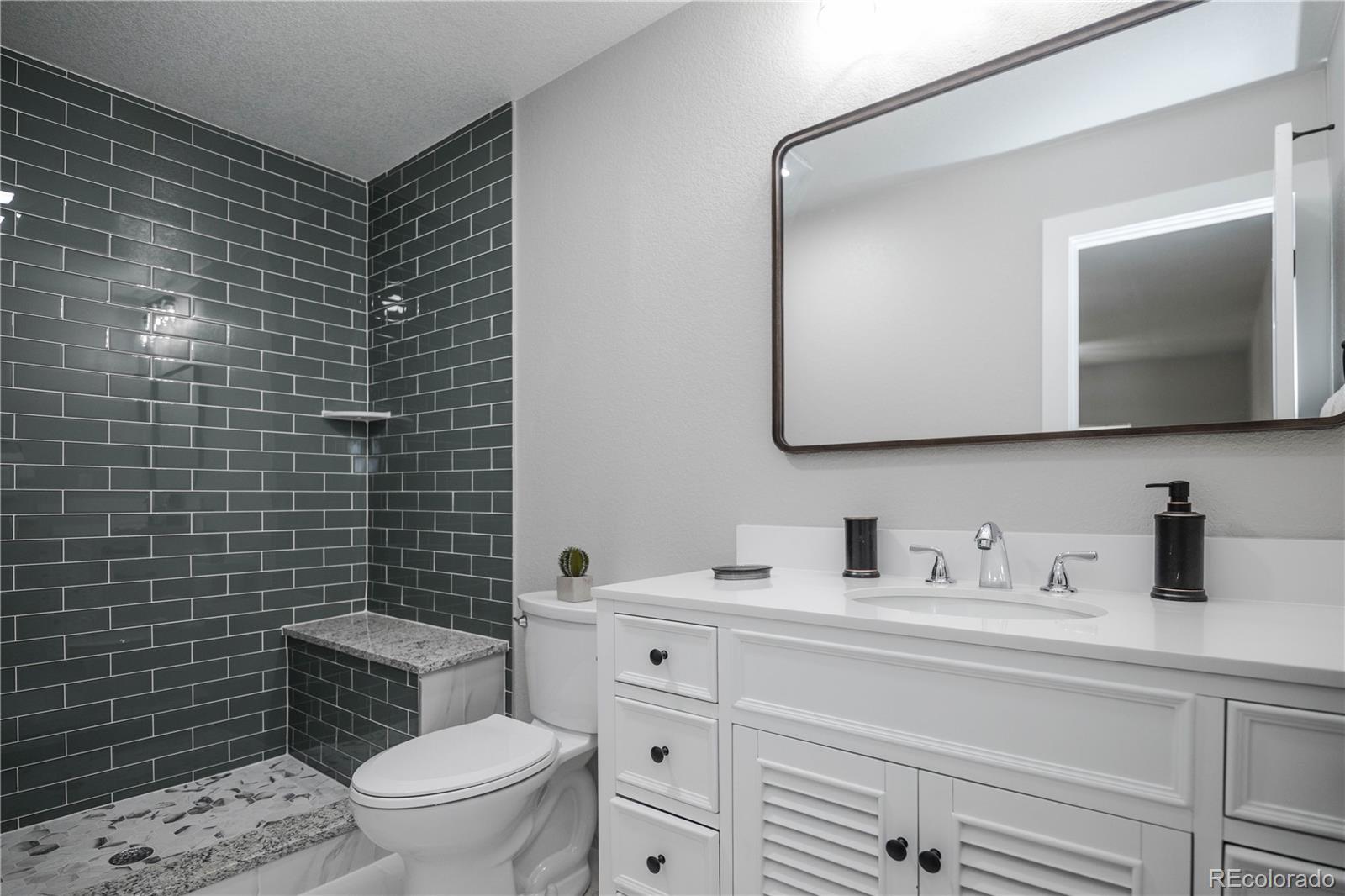 MLS Image #22 for 1150 s taos way,denver, Colorado